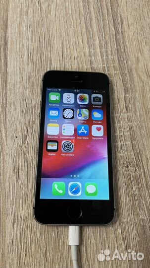 iPhone 5S, 16 ГБ