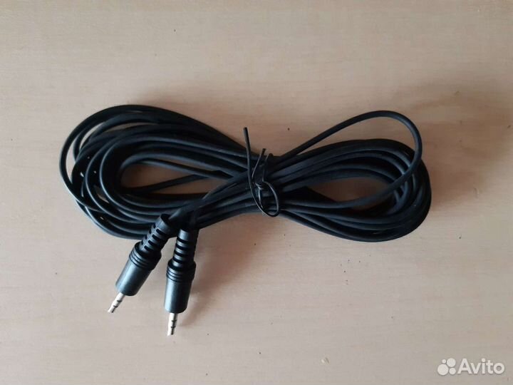 Кабель Aux 5м