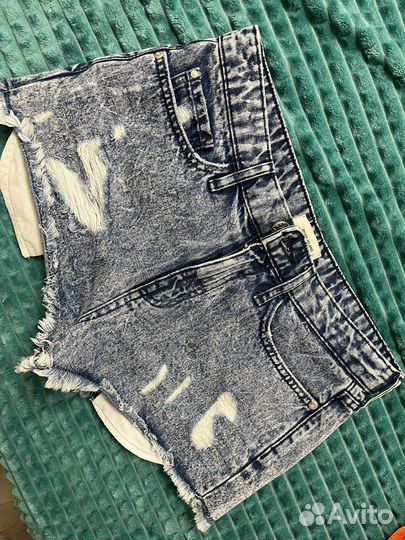 Джинсовые шорты
