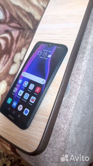 Мобильные телефоны honor8s