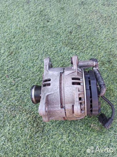 Генератор Фолькваген Гольф 6