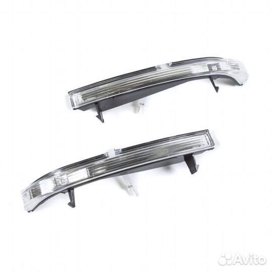 Повоторители поворота в зеркала приора штатные