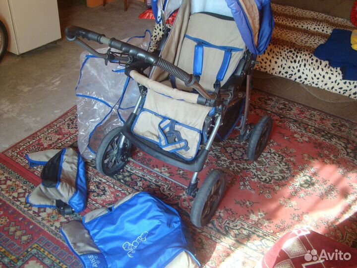 Продаю коляску 