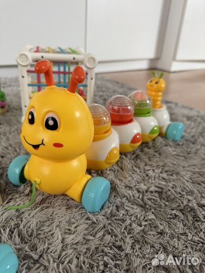 Развивающие игрушки для малышей пакетом