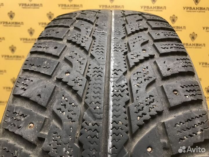 Kumho I'Zen RV Stud KC16 225/65 R17 106T