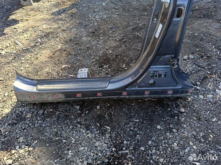 Порог кузовной левый Kia Sportage SL