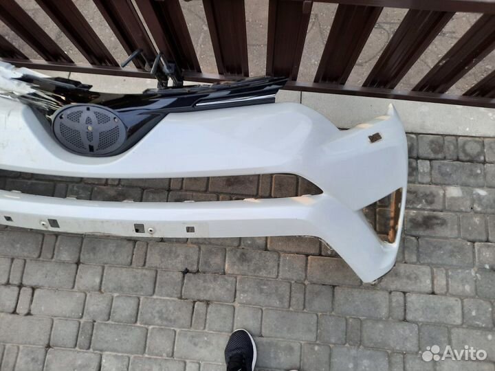 Бампер Toyota Rav 4