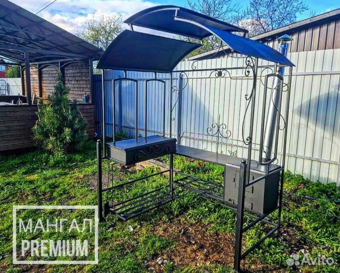 Мангал с крышей