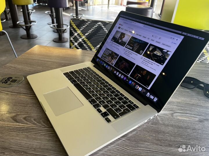 Apple MacBook Pro 15 retina