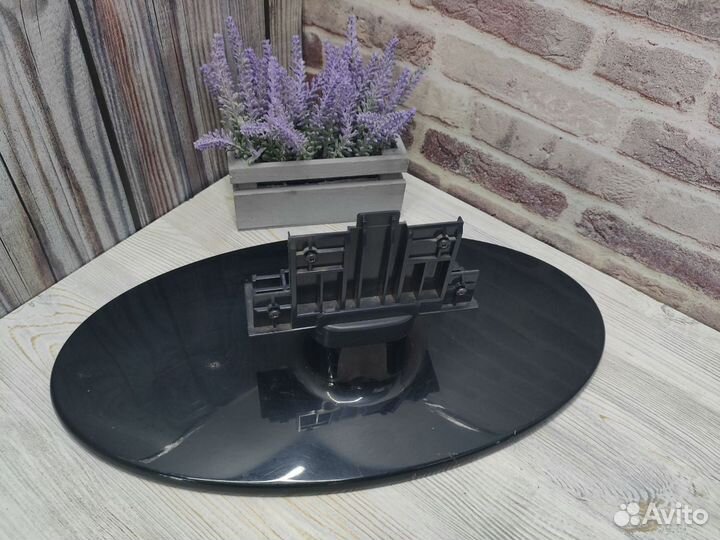 Подставка телевизора Samsung LE32C450E1W