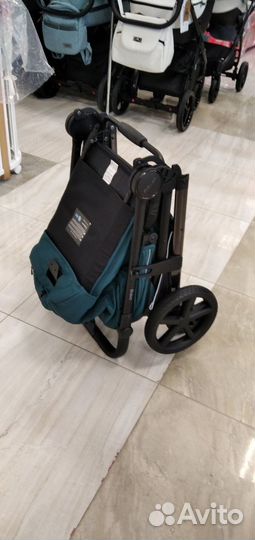 Прогулочная коляска carrello bravo plus