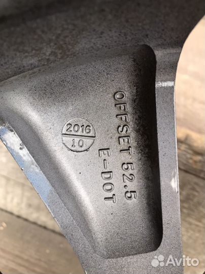 Один оригинальный диск R18 Kia Optima