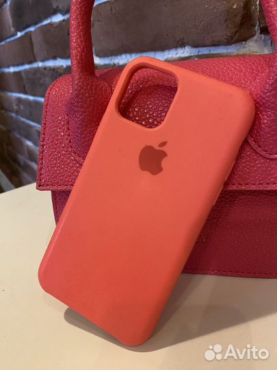 Чехол на iPhone 11 pro