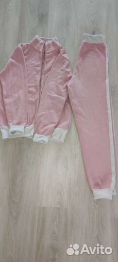 Костюм спортивный