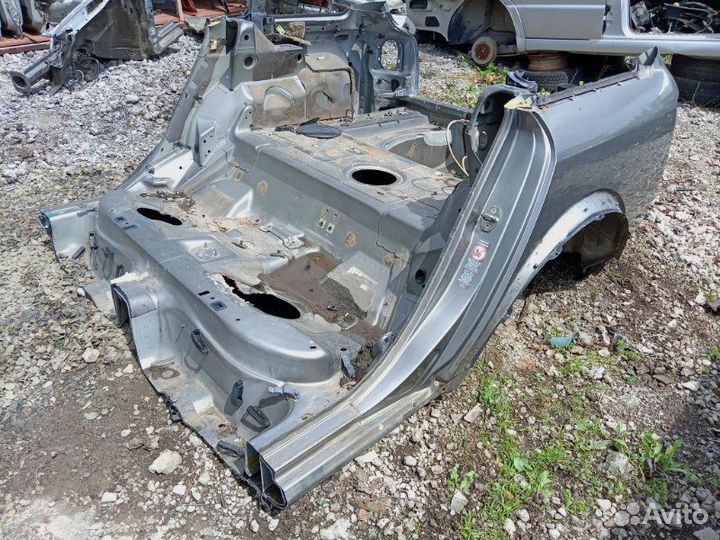 Задняя часть Audi Allroad C5 ARE 2001