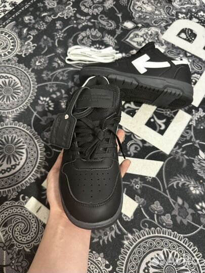 Off white out of office black