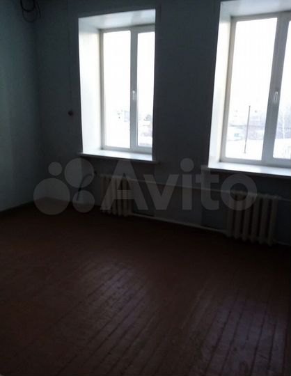 2-к. квартира, 47 м², 3/3 эт.
