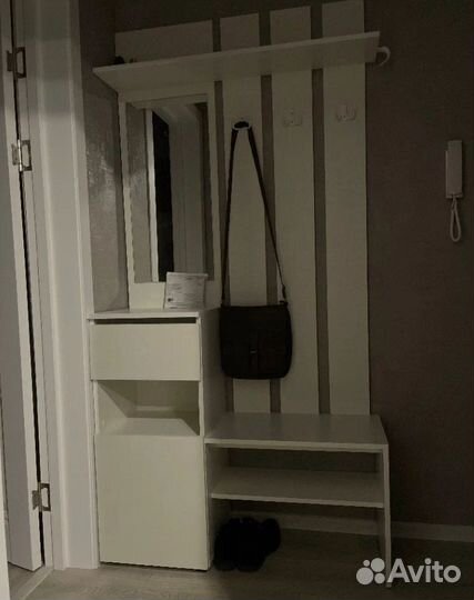 Прихожая белая
