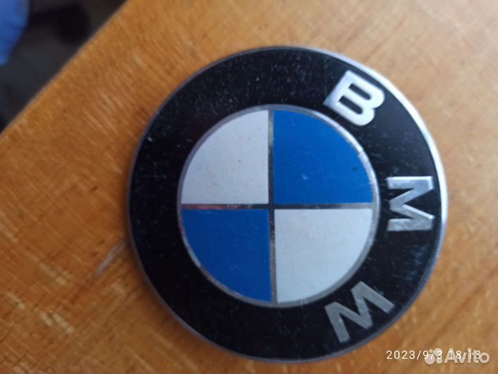 Шильдик BMW