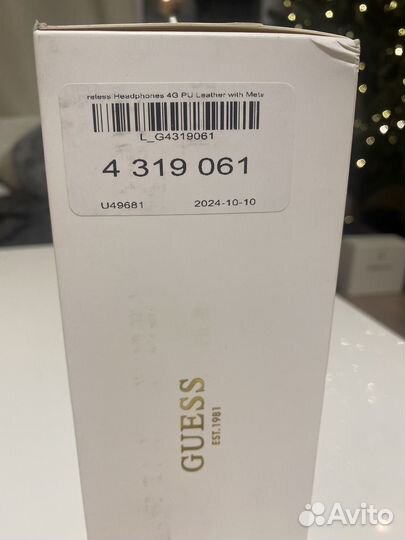 Беспроводные наушники guess розовые