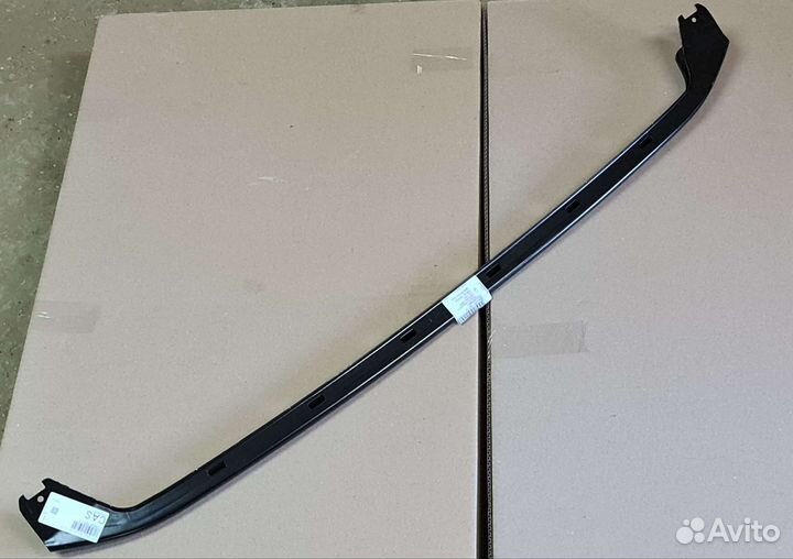 В наличии. траверса Teramont рестайлинг