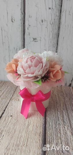 Цветы из мыла в кашпо