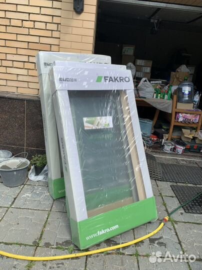 Мансардные окна Fakro FTP-V U4 114х140