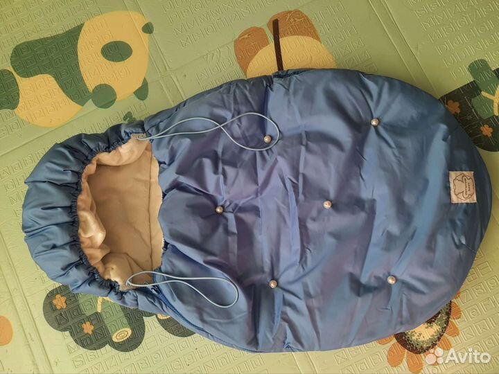 Конверт и комбинезон с шапочкой на выписку