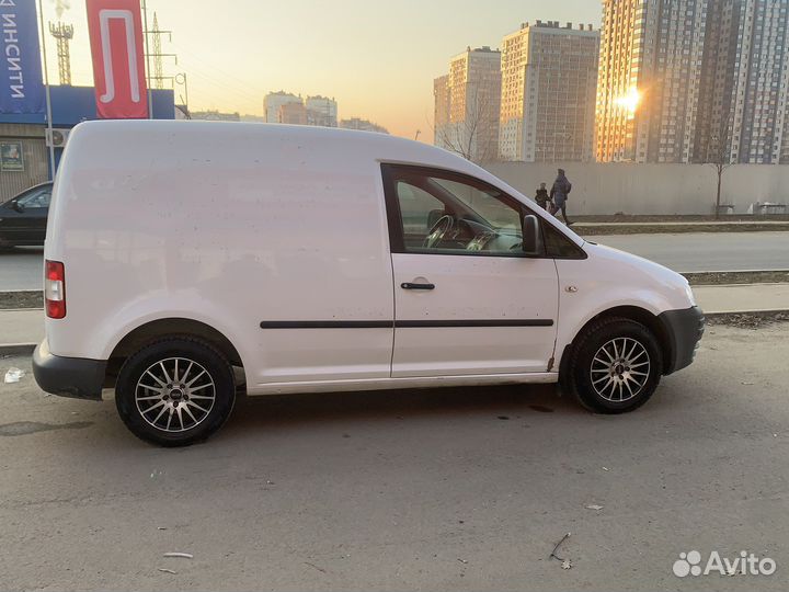 Volkswagen Caddy 1.6 МТ, 2010, 320 000 км
