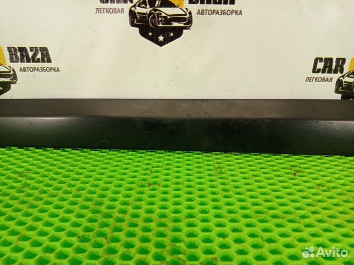 Молдинг двери передней левой L Peugeot 308