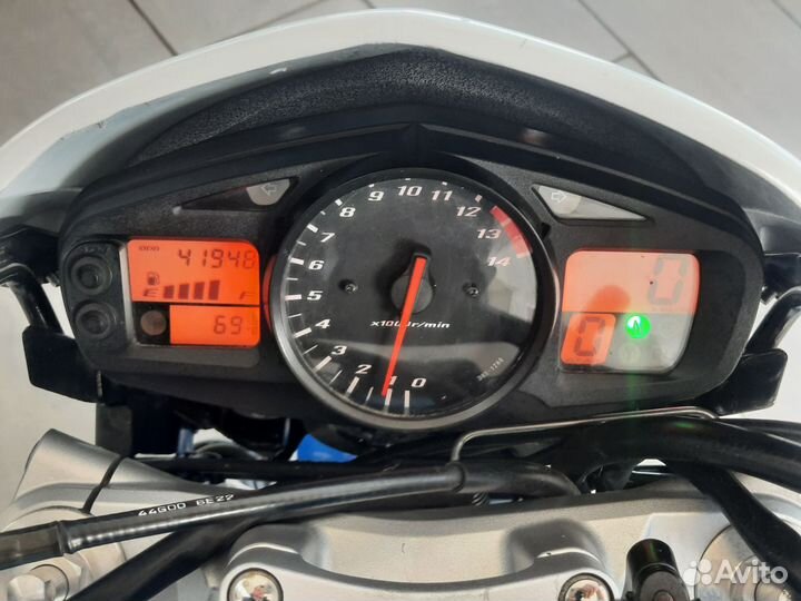 Suzuki GSR 400