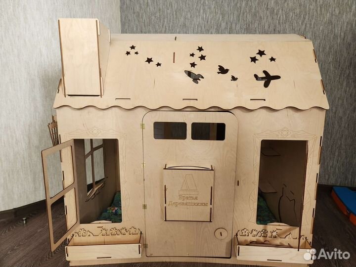 Детский деревянный домик