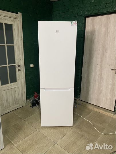 Холодильник идеальный+доставка