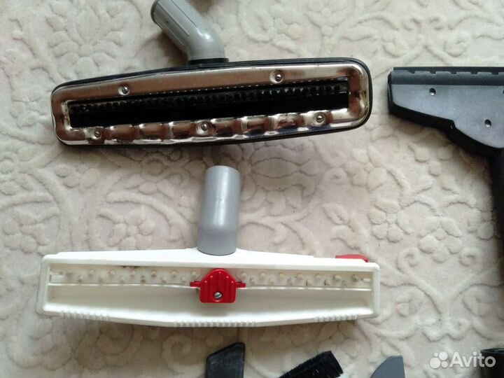 Щетки и насадки для пылесоса