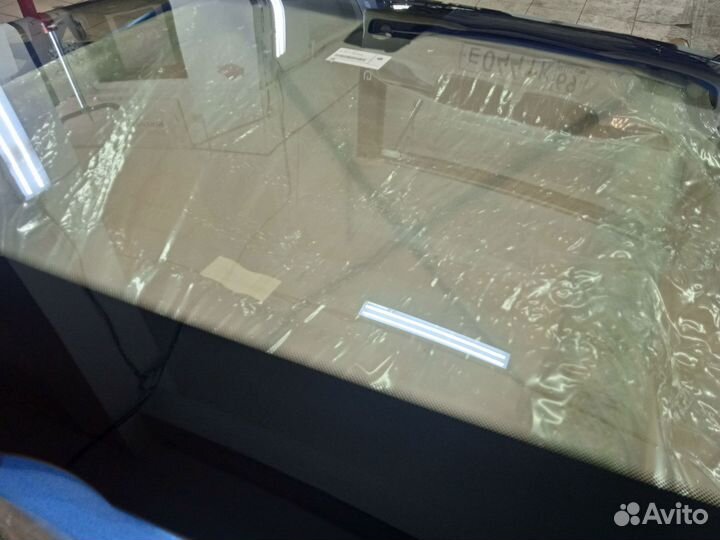 Лобовое стекло на BMW 5 GT F07 оригинал