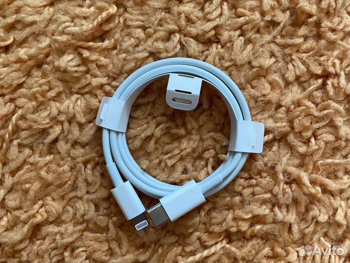 Кабель Apple lightning to USB-C Cable (1m)