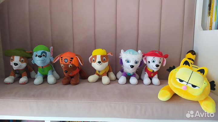 Мягкие игрушки:щенячий патруль, батон