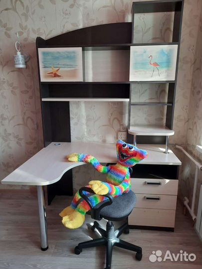 Компьютерный угловой стол