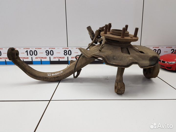 Кулак поворотный передний правый в сборе (Mazda 6)