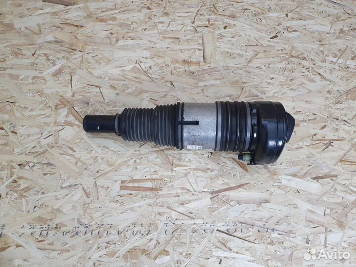 Пневмостойка передняя правая audi Q7 ll