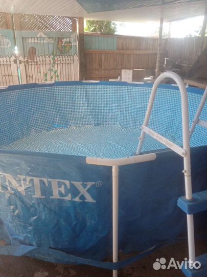 Каркасный бассейн бествей