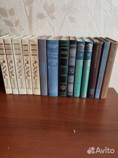 Книги, библиотека, детективы, фантастика, классика