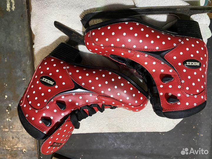 Коньки женские 38 размер