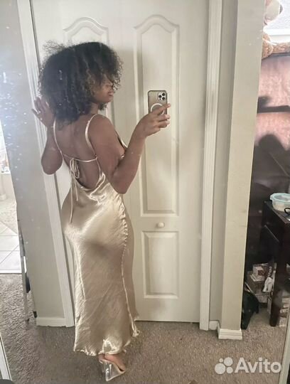 Вечернее платье