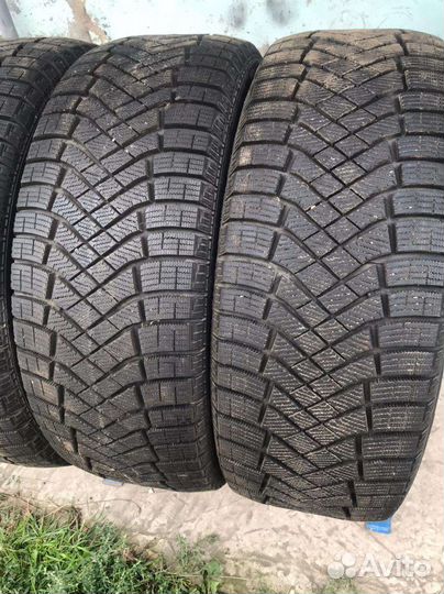 Pirelli Ice Zero 235/55 R18