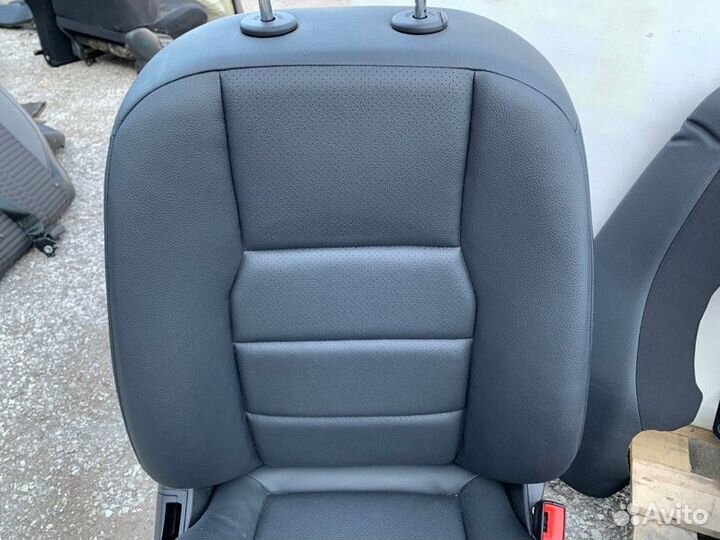 Кожаный салон Mercedes-Benz C W204 3.0 2010