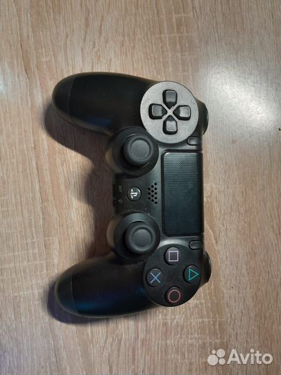 Игровая приставка ps4