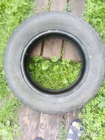 Kumho I'Zen Wis KW19 235/65 R17