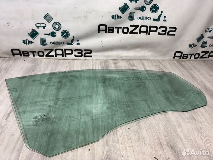 Стекло переднее правое Ford Focus 2 qqdb 2010