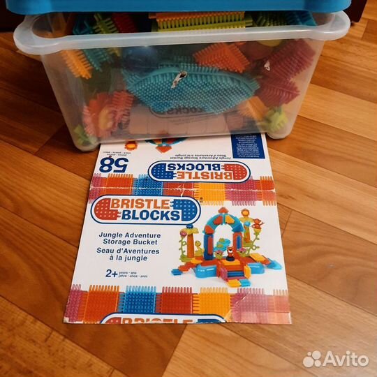 Игольчатый конструктор bristle blocks